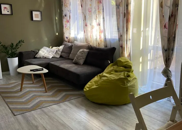 Aquarelle Apartment *